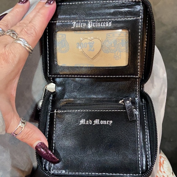 Purse - Picture 8 of 10